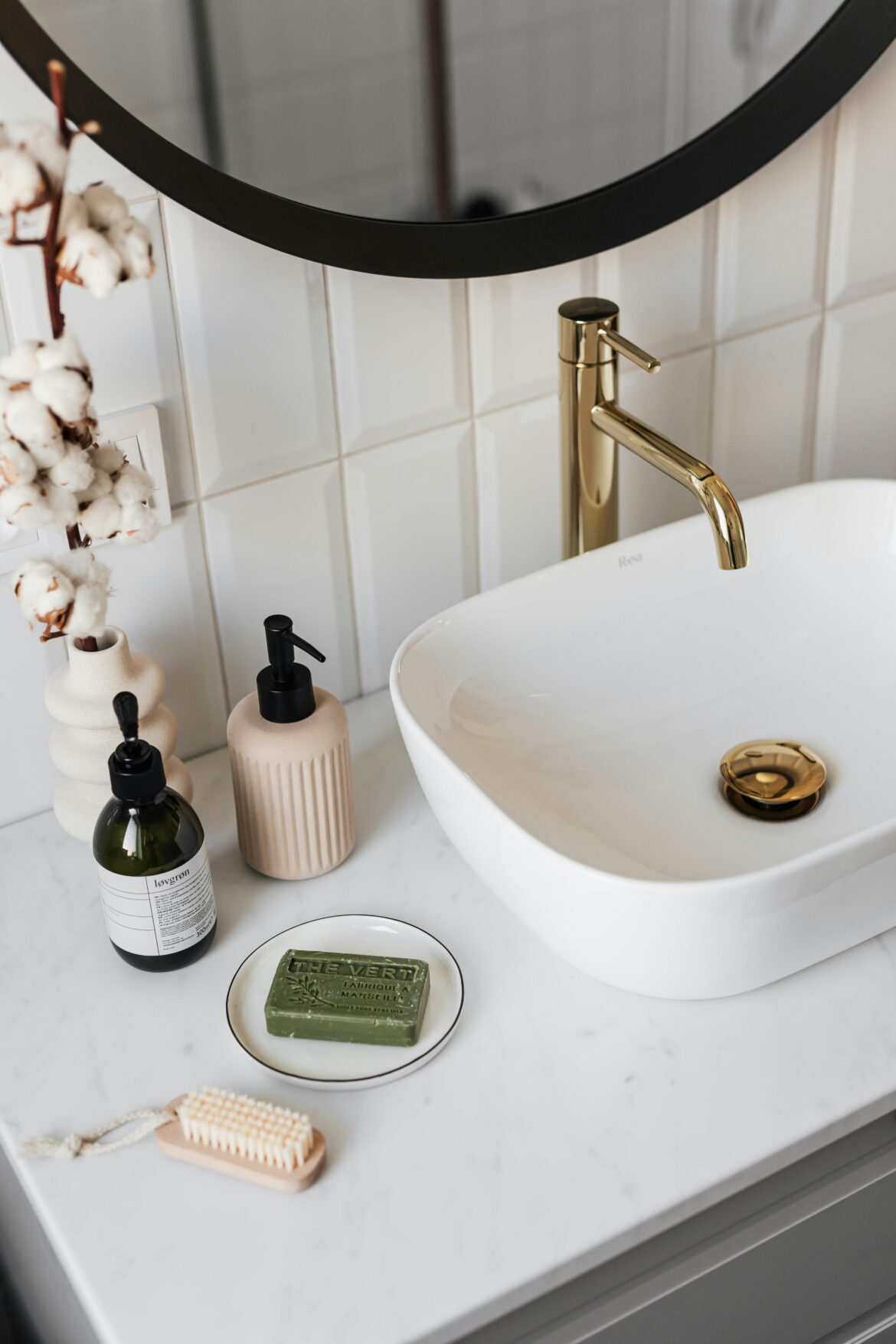 How To Keep A Shared Bathroom Peaceful And Organised